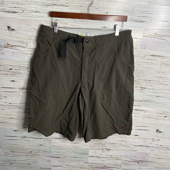 Mountain Hardwear Other - Mountain hardwear brown mens shorts size large